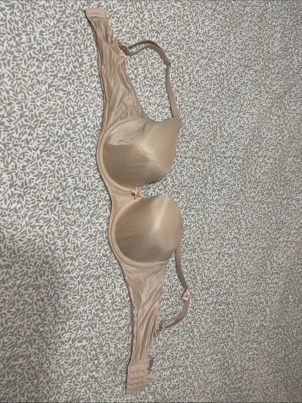 Never worn* Victoria's Secret Nude T-Shirt Bra - Light Beige